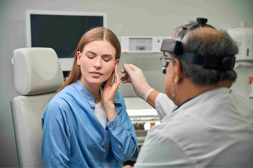 How an Audiologist Helps You Manage Hearing Loss Effectively